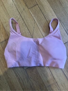 Lululemon sports bra size 6 C/D